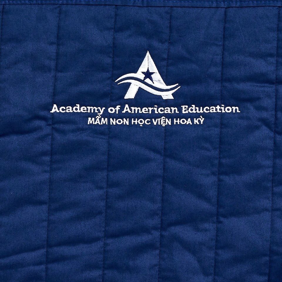 Chăn ra - drap trường mầm non